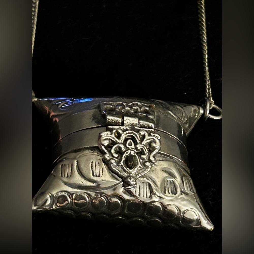 🔥SALE🔥Antique Victorian Silver Plate Reliquary Trinket Box... - Picture 2 of 10